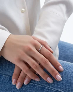 Bague - Fine and Sparkling