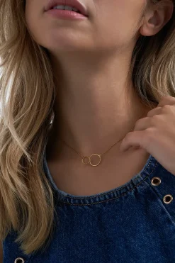 Collier - Holding Together